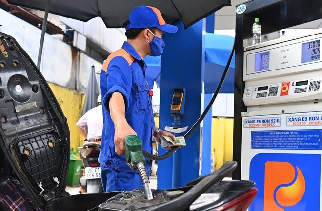 Giá xăng dầu dự kiến giảm trong kỳ điều chỉnh ngày 13/2